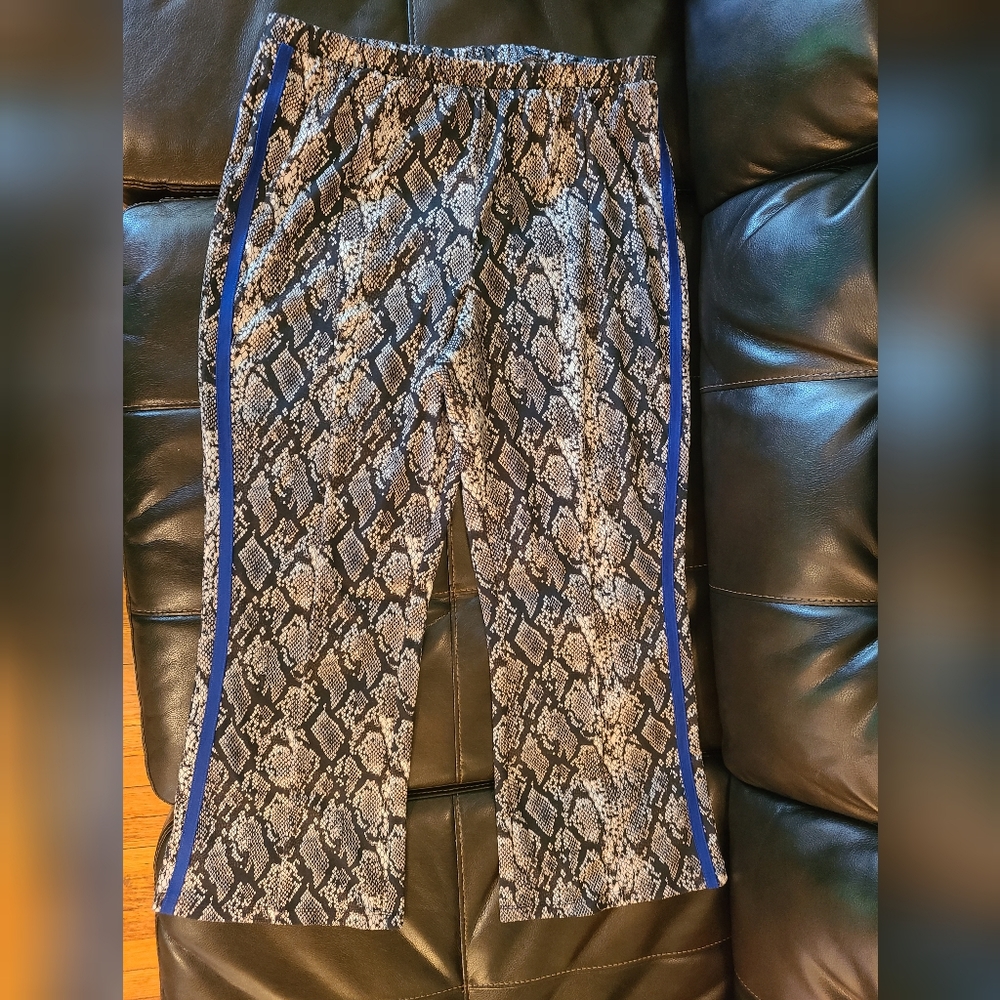 Snake skin print pants